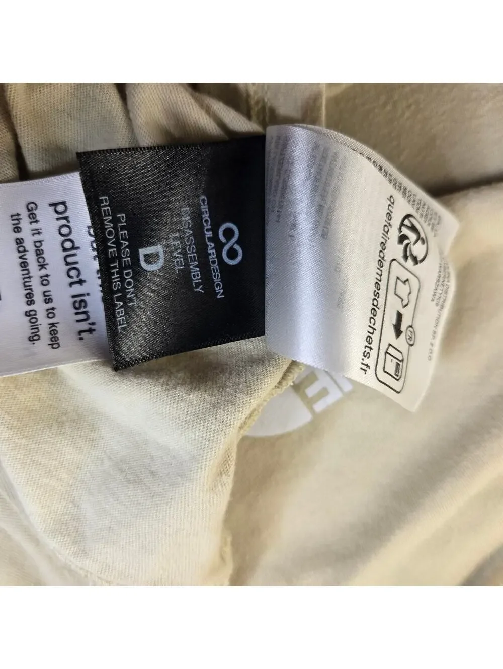Like New size small Northface T shirt